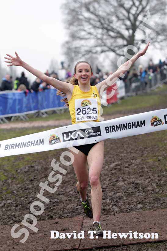 Emelia Gorecka winning the under-20 womens McCain World Cross Country Trials and Inter Counties.